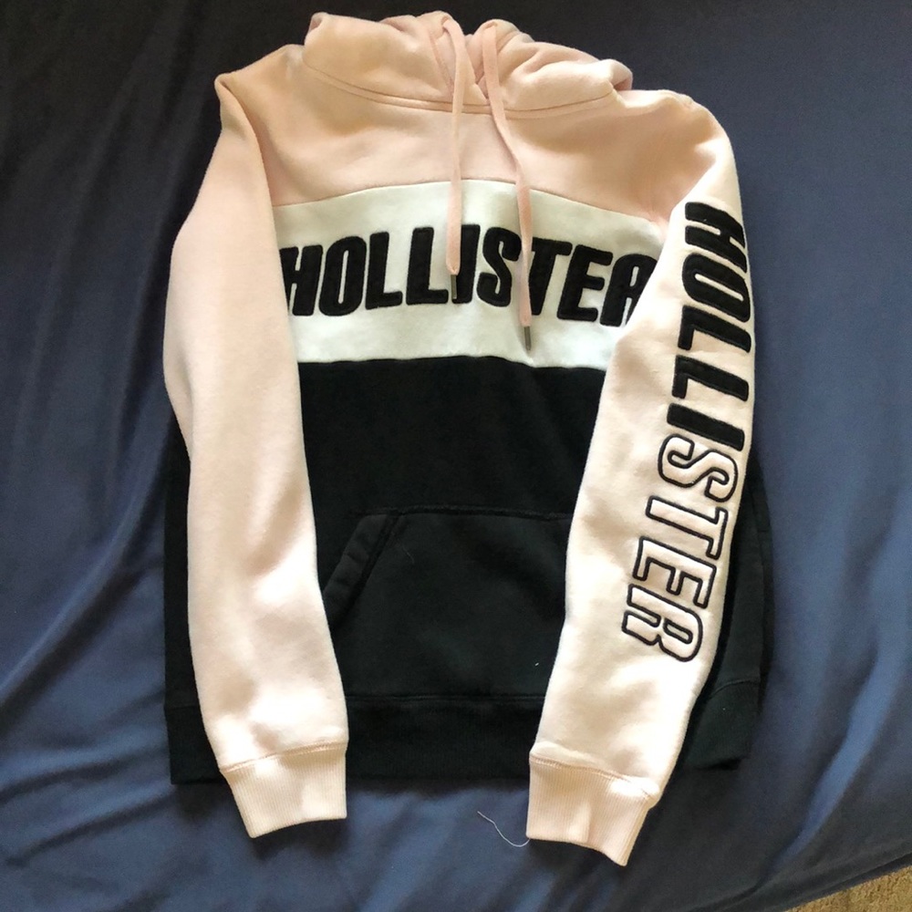 Hollister Fleece Colorblock Hoodie, Size Medium